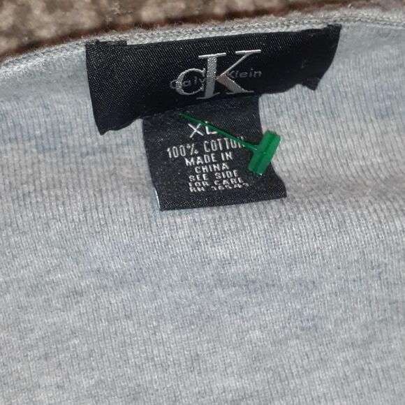 Calvin Klein Gray Cotton V-Neck Sweater SIZE XL - Picture 3 of 5